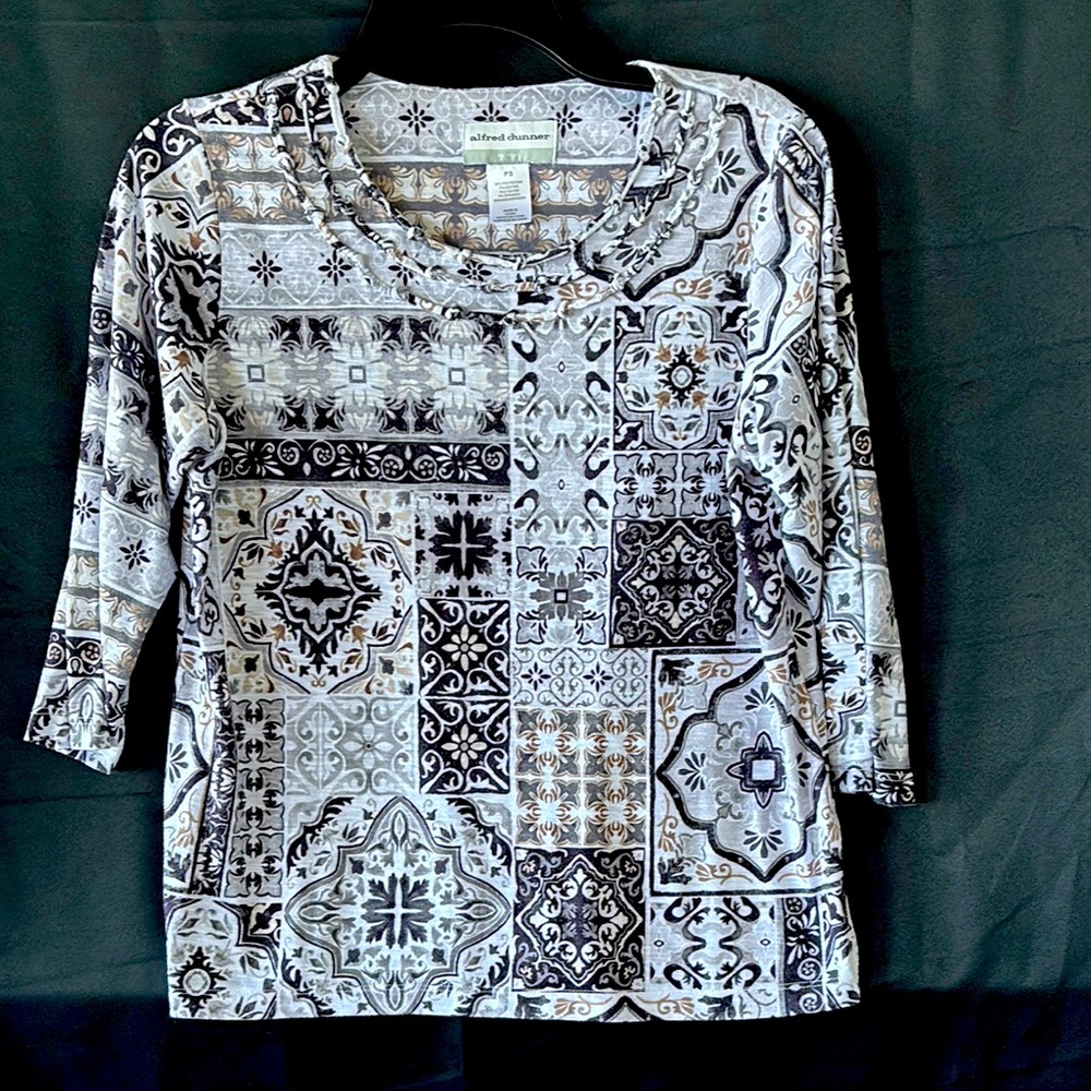 Women's Alfred Dunner Geometric Pattern Top